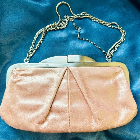HOBO International Vintage Hayley Wallet Clutch in ballet pink - Picture 6 of 9